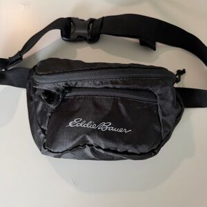 Eddie Bauer Black Men's Belt Bag with Front Zip Pocket